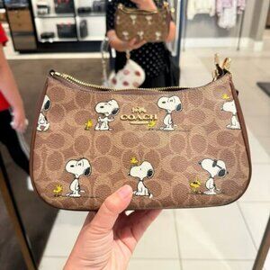 NWT Coach X Peanuts Teri Shoulder Bag In Signature Canvas With Snoopy Print